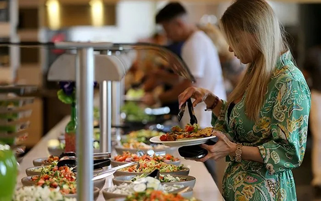 Türkiyədə hotellərdə “açıq bufet” ləğv edilə bilər